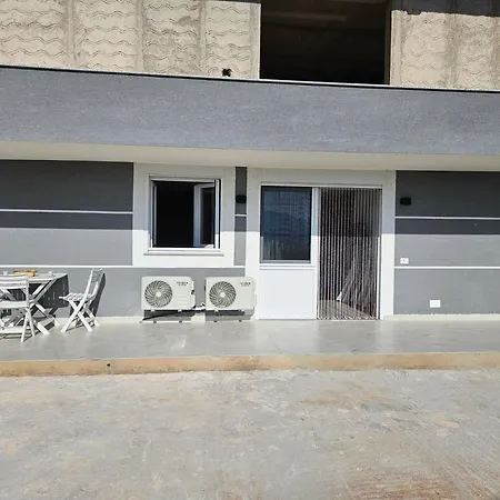 -vila Alia * Sarande